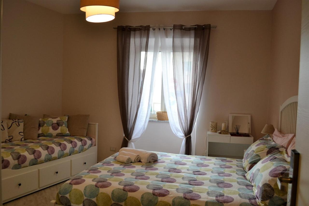 B&B Sofia Pozzuoli Bagian luar foto