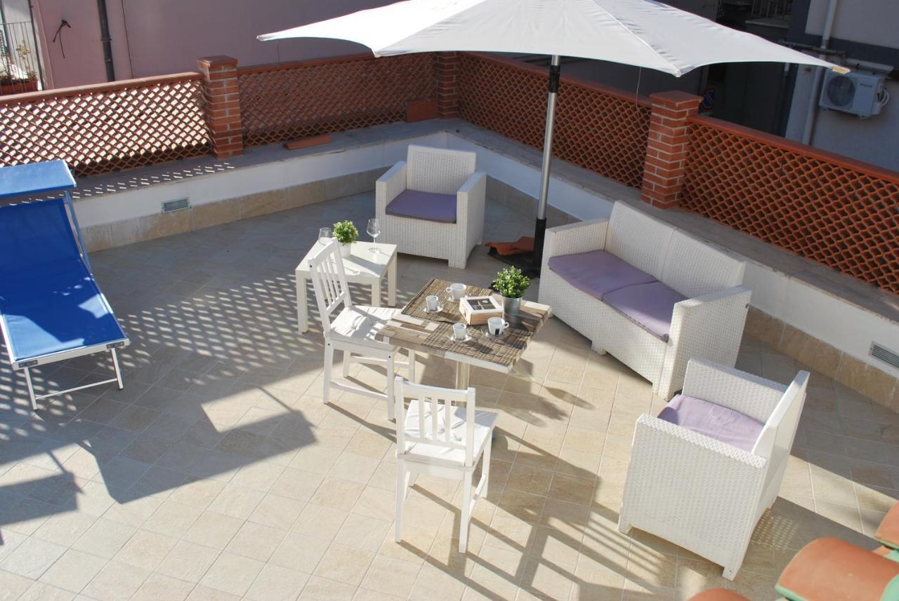 B&B Sofia Pozzuoli Bagian luar foto